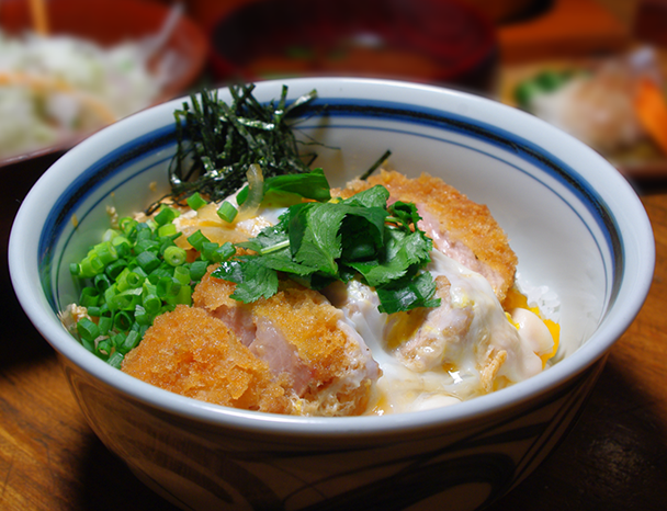 特製厚切りかつ丼 | かつ吉|渋谷、新丸ビル、日比谷国際ビル、日本橋 特製厚切りかつ丼 | かつ吉|渋谷、新丸ビル、日比谷国際ビル、日本橋